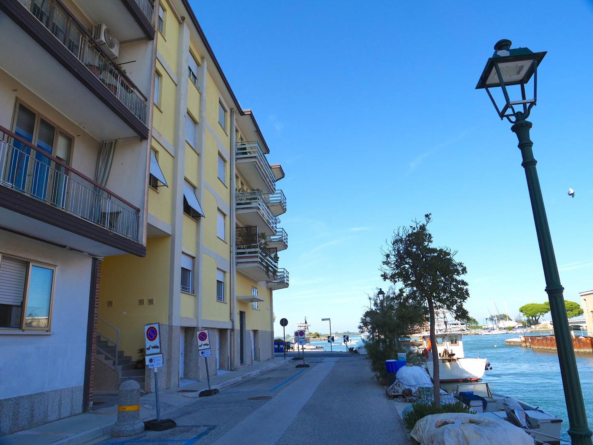 Fiore Di Mare - Delizioso Bilocale Con Posto Auto Vicino Al Porto Grado Exterior photo